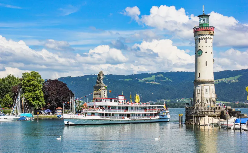 The 36-meter-high Lindau lighthouse