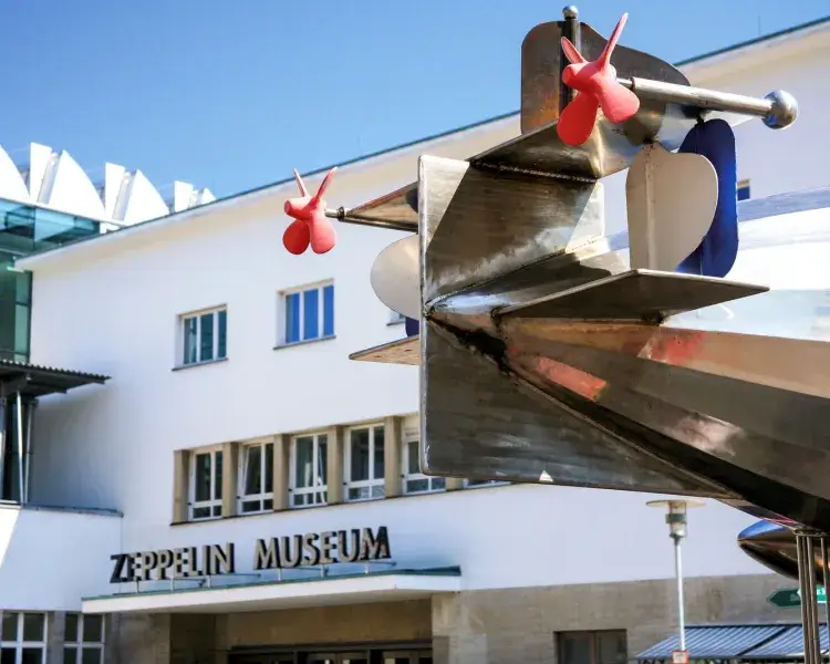 Stopfei aus Birnbaumholz von Göppingen :: Zeppelin Museum ::  museum-digital:baden-württemberg